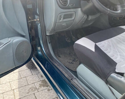 Зеленый Рено Меган, объемом двигателя 1.4 л и пробегом 290 тыс. км за 2000 $, фото 9 на Automoto.ua