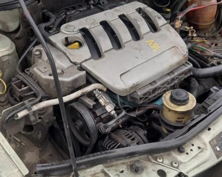 Зеленый Рено Меган, объемом двигателя 1.4 л и пробегом 1 тыс. км за 650 $, фото 7 на Automoto.ua