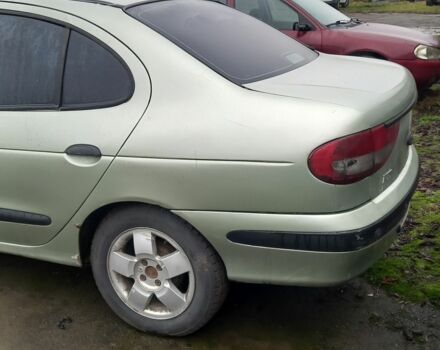 Зеленый Рено Меган, объемом двигателя 1.4 л и пробегом 1 тыс. км за 650 $, фото 4 на Automoto.ua