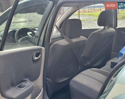 Зелений Рено Меган, об'ємом двигуна 1.4 л та пробігом 260 тис. км за 3500 $, фото 6 на Automoto.ua