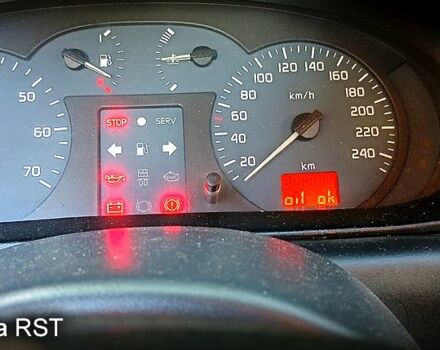 Зеленый Рено Меган, объемом двигателя 1.4 л и пробегом 344 тыс. км за 2700 $, фото 7 на Automoto.ua