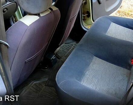 Зеленый Рено Меган, объемом двигателя 1.4 л и пробегом 344 тыс. км за 2700 $, фото 2 на Automoto.ua