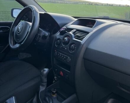 Зелений Рено Меган, об'ємом двигуна 1.4 л та пробігом 258 тис. км за 3800 $, фото 2 на Automoto.ua