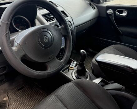 Зеленый Рено Меган, объемом двигателя 1.4 л и пробегом 250 тыс. км за 2650 $, фото 3 на Automoto.ua