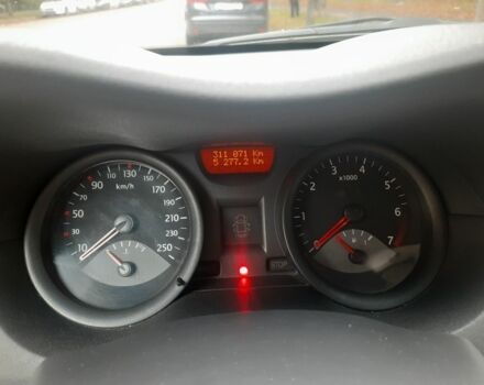 Зелений Рено Меган, об'ємом двигуна 1.6 л та пробігом 312 тис. км за 3200 $, фото 4 на Automoto.ua