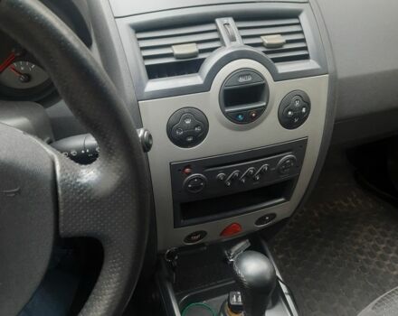 Зелений Рено Меган, об'ємом двигуна 1.6 л та пробігом 312 тис. км за 3200 $, фото 5 на Automoto.ua