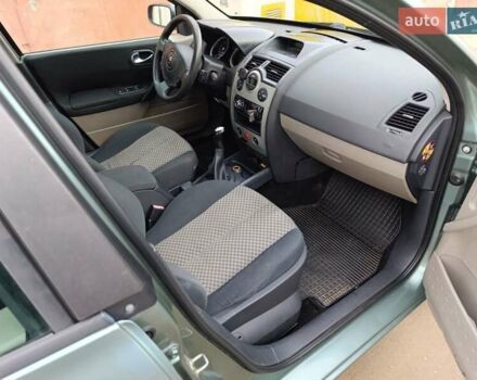 Зелений Рено Меган, об'ємом двигуна 1.39 л та пробігом 240 тис. км за 3700 $, фото 10 на Automoto.ua