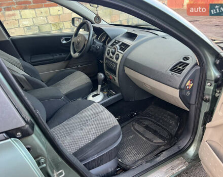 Зелений Рено Меган, об'ємом двигуна 1.6 л та пробігом 220 тис. км за 1350 $, фото 21 на Automoto.ua