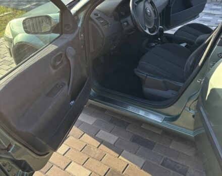 Зеленый Рено Меган, объемом двигателя 1.4 л и пробегом 350 тыс. км за 3700 $, фото 5 на Automoto.ua