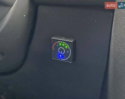 Зелений Рено Меган, об'ємом двигуна 1.39 л та пробігом 240 тис. км за 4790 $, фото 22 на Automoto.ua