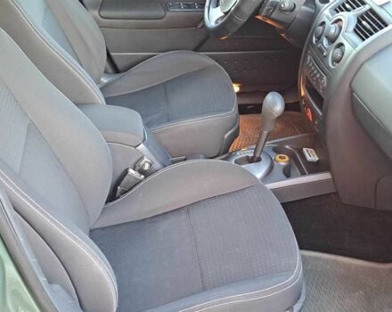 Зеленый Рено Меган, объемом двигателя 1.6 л и пробегом 230 тыс. км за 5740 $, фото 13 на Automoto.ua