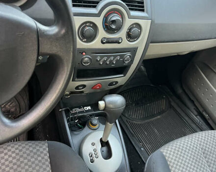 Зелений Рено Меган, об'ємом двигуна 1.6 л та пробігом 220 тис. км за 1350 $, фото 22 на Automoto.ua