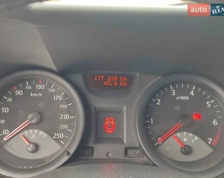 Зеленый Рено Меган, объемом двигателя 1.4 л и пробегом 178 тыс. км за 4000 $, фото 10 на Automoto.ua