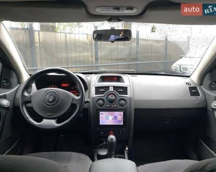 Зелений Рено Меган, об'ємом двигуна 1.39 л та пробігом 240 тис. км за 4790 $, фото 12 на Automoto.ua