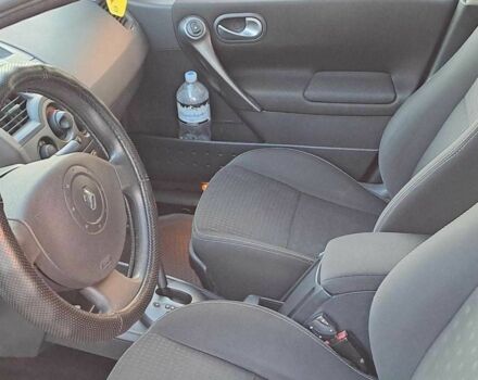 Зеленый Рено Меган, объемом двигателя 1.6 л и пробегом 230 тыс. км за 5740 $, фото 10 на Automoto.ua