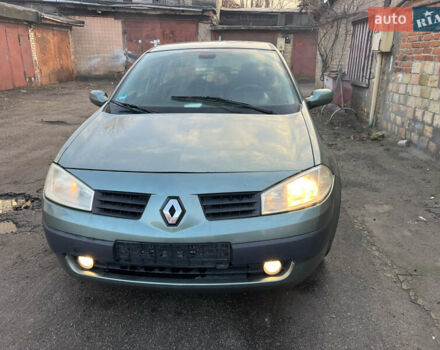 Зелений Рено Меган, об'ємом двигуна 1.6 л та пробігом 220 тис. км за 1350 $, фото 3 на Automoto.ua