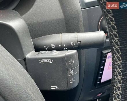 Зелений Рено Меган, об'ємом двигуна 1.39 л та пробігом 240 тис. км за 4790 $, фото 24 на Automoto.ua