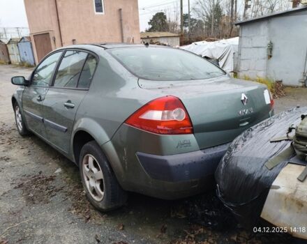 Зеленый Рено Меган, объемом двигателя 1.6 л и пробегом 250 тыс. км за 999 $, фото 2 на Automoto.ua