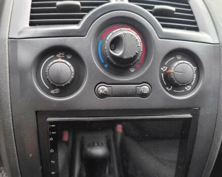 Зелений Рено Меган, об'ємом двигуна 1.39 л та пробігом 240 тис. км за 4250 $, фото 9 на Automoto.ua