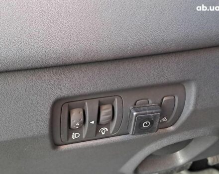 Зеленый Рено Меган, объемом двигателя 1.6 л и пробегом 230 тыс. км за 5740 $, фото 8 на Automoto.ua