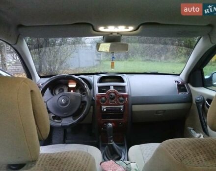 Зеленый Рено Меган, объемом двигателя 1.6 л и пробегом 301 тыс. км за 3600 $, фото 19 на Automoto.ua