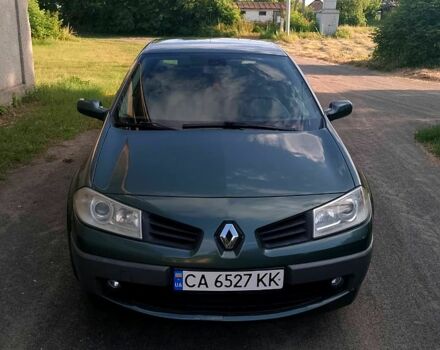 Зеленый Рено Меган, объемом двигателя 1.6 л и пробегом 0 тыс. км за 3950 $, фото 2 на Automoto.ua