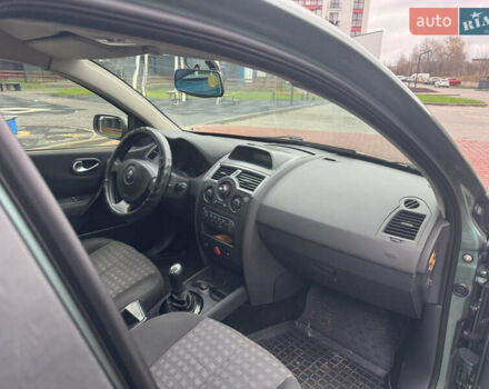 Зелений Рено Меган, об'ємом двигуна 1.4 л та пробігом 248 тис. км за 4000 $, фото 19 на Automoto.ua