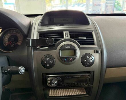 Зеленый Рено Меган, объемом двигателя 1.6 л и пробегом 345 тыс. км за 4490 $, фото 21 на Automoto.ua