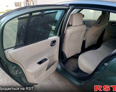 Зеленый Рено Меган, объемом двигателя 1.6 л и пробегом 0 тыс. км за 3950 $, фото 6 на Automoto.ua