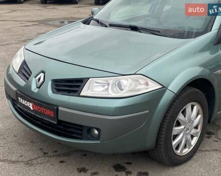 Рено Меган 2007 в Киеве на Automoto.ua Зеленый Рено Меган, объемом двигателя 1.6 л и пробегом 346 тыс. км за 3990 $, фото 3 на Automoto.ua