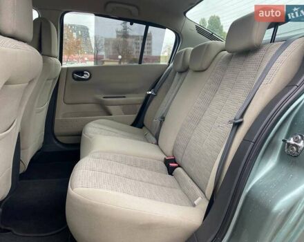 Рено Меган 2007 в Киеве на Automoto.ua Зеленый Рено Меган, объемом двигателя 1.6 л и пробегом 346 тыс. км за 3990 $, фото 32 на Automoto.ua