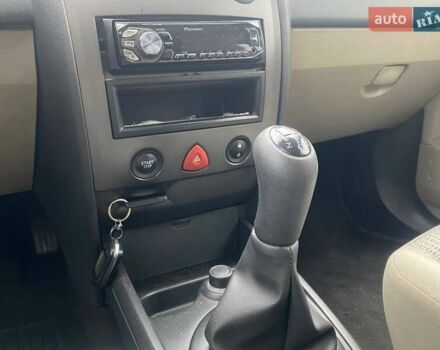 Рено Меган 2007 в Киеве на Automoto.ua Зеленый Рено Меган, объемом двигателя 1.6 л и пробегом 346 тыс. км за 3990 $, фото 26 на Automoto.ua