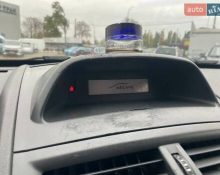 Рено Меган 2007 в Киеве на Automoto.ua Зеленый Рено Меган, объемом двигателя 1.6 л и пробегом 346 тыс. км за 3990 $, фото 24 на Automoto.ua