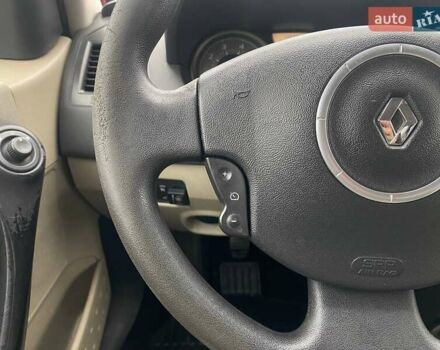 Рено Меган 2007 в Киеве на Automoto.ua Зеленый Рено Меган, объемом двигателя 1.6 л и пробегом 346 тыс. км за 3990 $, фото 18 на Automoto.ua