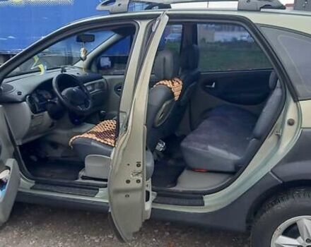 Зеленый Рено Меган, объемом двигателя 2 л и пробегом 333 тыс. км за 4500 $, фото 10 на Automoto.ua