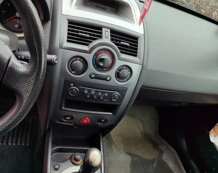 Зелений Рено Меган, об'ємом двигуна 1.6 л та пробігом 234 тис. км за 5100 $, фото 10 на Automoto.ua