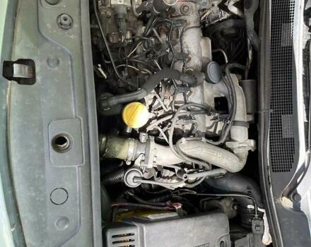 Зелений Рено Меган, об'ємом двигуна 1.87 л та пробігом 323 тис. км за 3599 $, фото 11 на Automoto.ua