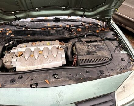 Зеленый Рено Меган, объемом двигателя 1.6 л и пробегом 242 тыс. км за 3700 $, фото 6 на Automoto.ua