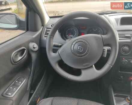 Зелений Рено Меган, об'ємом двигуна 1.6 л та пробігом 158 тис. км за 4990 $, фото 17 на Automoto.ua