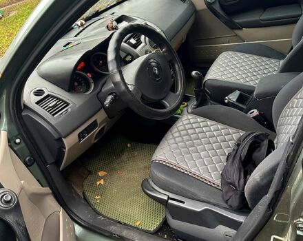 Зеленый Рено Меган, объемом двигателя 1.6 л и пробегом 242 тыс. км за 3700 $, фото 3 на Automoto.ua