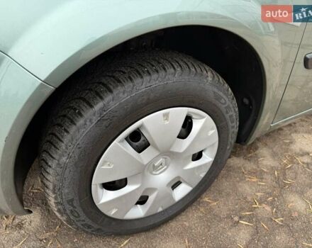 Зеленый Рено Меган, объемом двигателя 1.6 л и пробегом 158 тыс. км за 4990 $, фото 9 на Automoto.ua