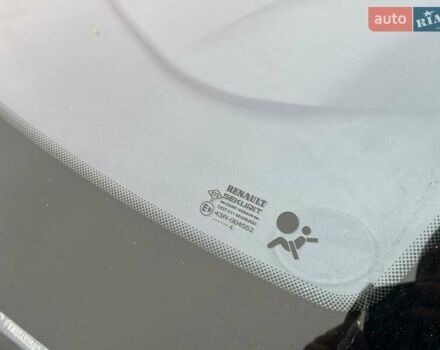 Зелений Рено Меган, об'ємом двигуна 2 л та пробігом 200 тис. км за 4600 $, фото 1 на Automoto.ua