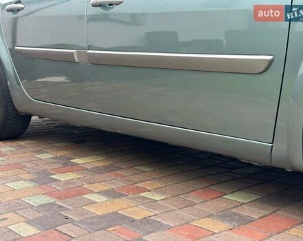 Зелений Рено Меган, об'ємом двигуна 2 л та пробігом 200 тис. км за 4600 $, фото 10 на Automoto.ua