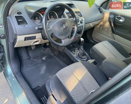 Зеленый Рено Меган, объемом двигателя 1.6 л и пробегом 220 тыс. км за 4300 $, фото 11 на Automoto.ua