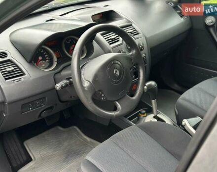 Зелений Рено Меган, об'ємом двигуна 2 л та пробігом 200 тис. км за 4600 $, фото 39 на Automoto.ua