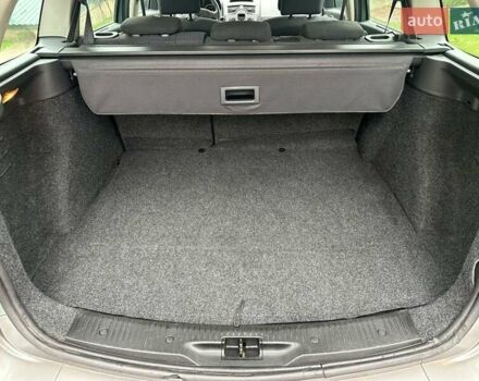 Зелений Рено Меган, об'ємом двигуна 2 л та пробігом 200 тис. км за 4600 $, фото 38 на Automoto.ua