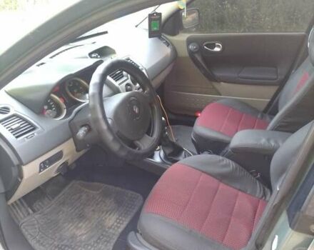 Рено Меган 2004 в Ромнах на Automoto.ua Зеленый Рено Меган, объемом двигателя 2 л и пробегом 230 тыс. км за 5000 $, фото 2 на Automoto.ua