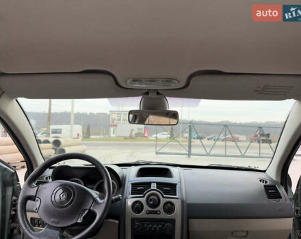 Зеленый Рено Меган, объемом двигателя 1.6 л и пробегом 294 тыс. км за 3850 $, фото 37 на Automoto.ua