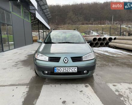 Зеленый Рено Меган, объемом двигателя 1.6 л и пробегом 294 тыс. км за 3850 $, фото 1 на Automoto.ua