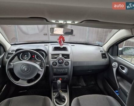 Зелений Рено Меган, об'ємом двигуна 1.6 л та пробігом 167 тис. км за 5100 $, фото 5 на Automoto.ua